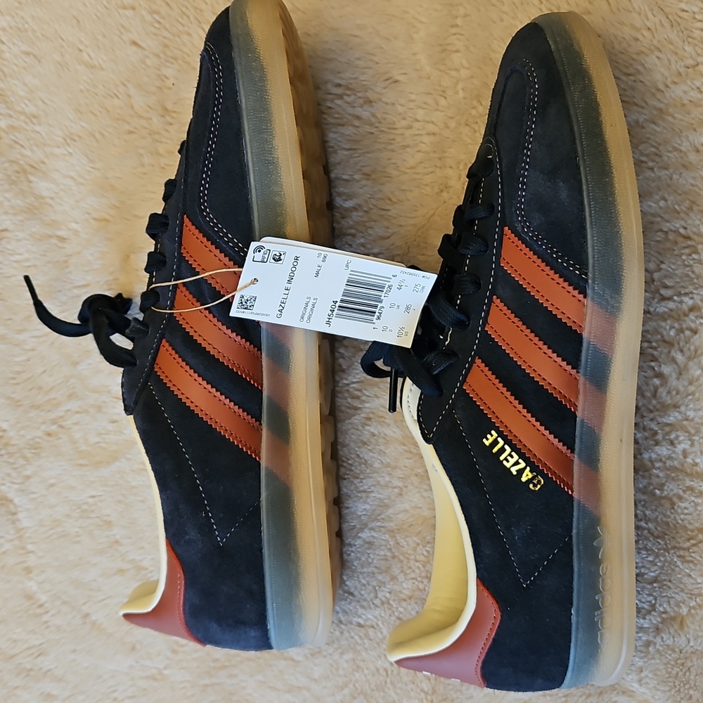 BNWT Men's Adidas Gazelle Indoor, Navy and Burgundy Sneakers. Size 10.5 - Picture 2 of 5